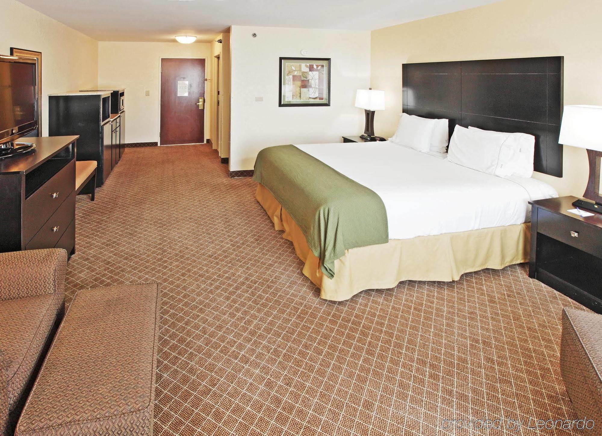 Comfort Inn & Suites Pine Bluff Room photo